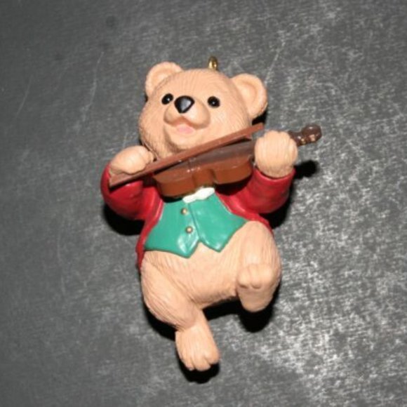 Hallmark Keepsake Ornament Fiddlin Around 1991 Bear Fiddle Artist LaDene - Picture 2 of 2